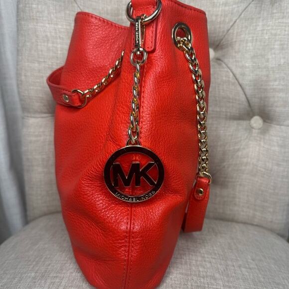 Michael Kors Red Leather Gold Chain Handbag /tote OS - Picture 4 of 8